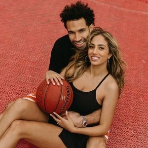 Meet your Posher, Bari